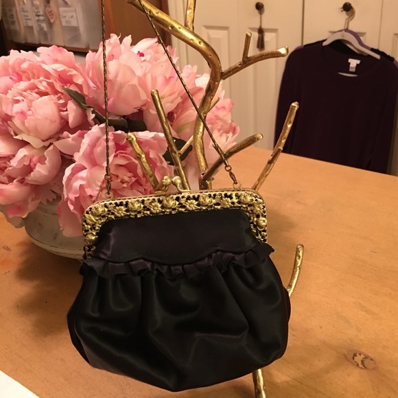Badgley Mischka Handbags - Badgley Mischka Black Satin Kisslock Evening Bag